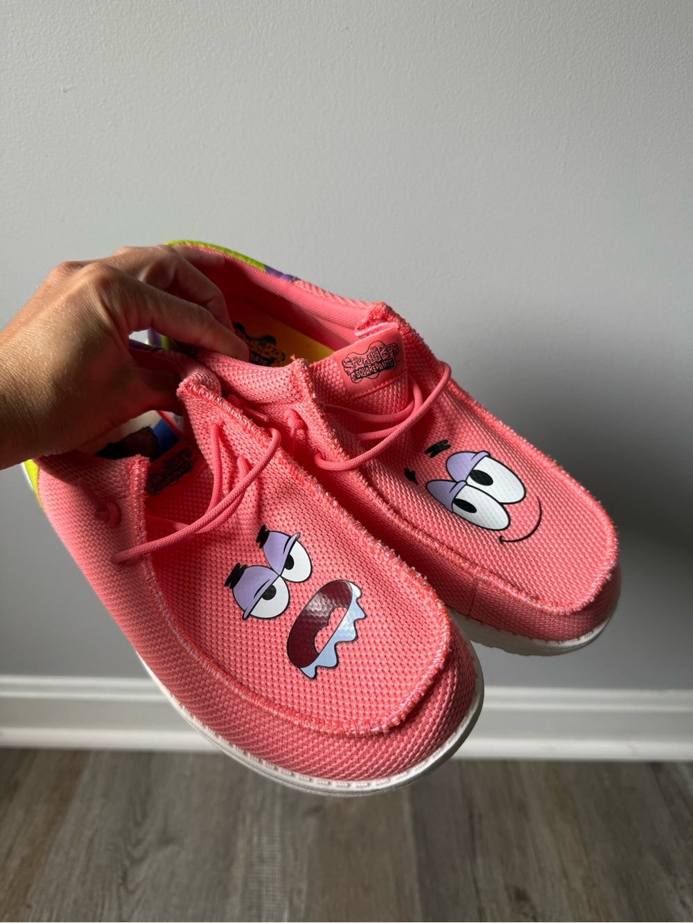 HEYDUDE Wally Funk SpongeBob Patrick Star Shoes Men’s 10 Pink Slip On Loafers